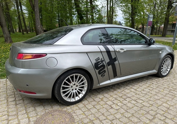 Alfa Romeo GT cena 10900 przebieg: 259000, rok produkcji 2004 z Kutno małe 596